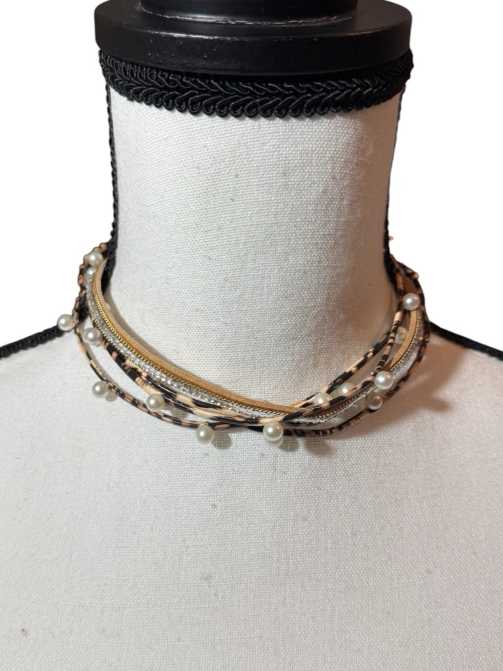 Chic Multi-Strand Faux Pearl Accent Choker